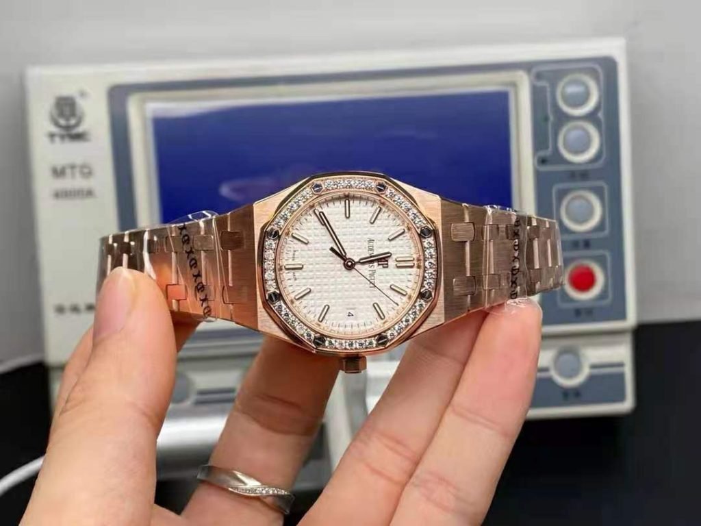 8F Factory Replica Audemars Piguet Royal Oak 34mm Rose Gold Diamond Watch – Susan Reviews on Replica Watches 4 3f265a8683dc4536b1498c8e0a0679de Super Clone Watch,Clean Factory Watch