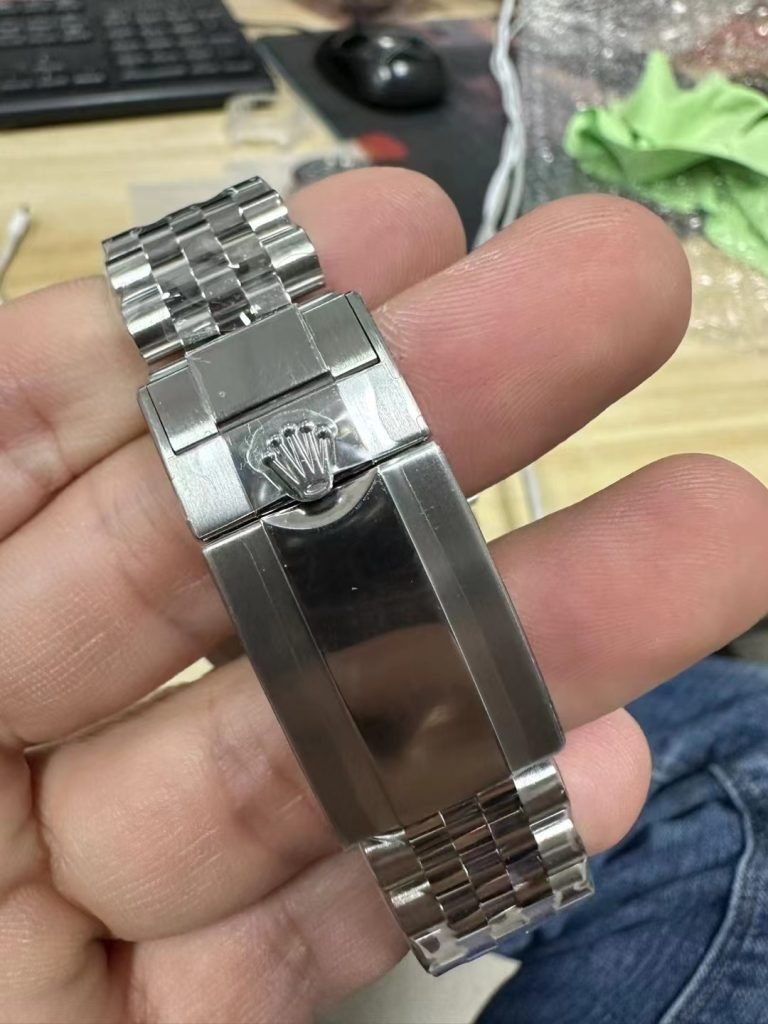 427061d79bfe475d8cab3829d8abe9e8 Super Clone Watch,Clean Factory Watch