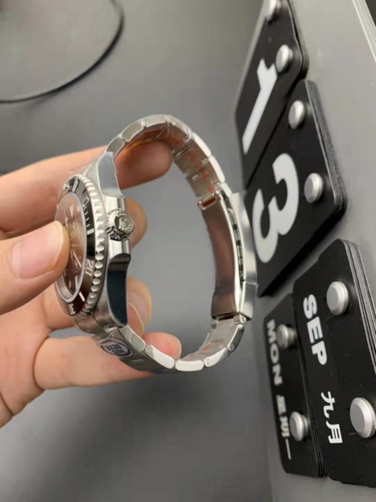 Clean Factory Rolex Submariner No Date 114060LN Available – Susan Reviews on Replica Watches 4 895ecf945bb94e1484c8815ccd9d6d30 Super Clone Watch,Clean Factory Watch