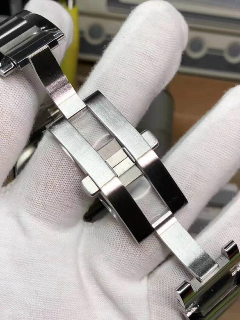 Top Ten Replica Watches for Beginners – Susan Reviews on Replica Watches 79 8b1798d71f304879944214ef206bbb61 Super Clone Watch,Clean Factory Watch