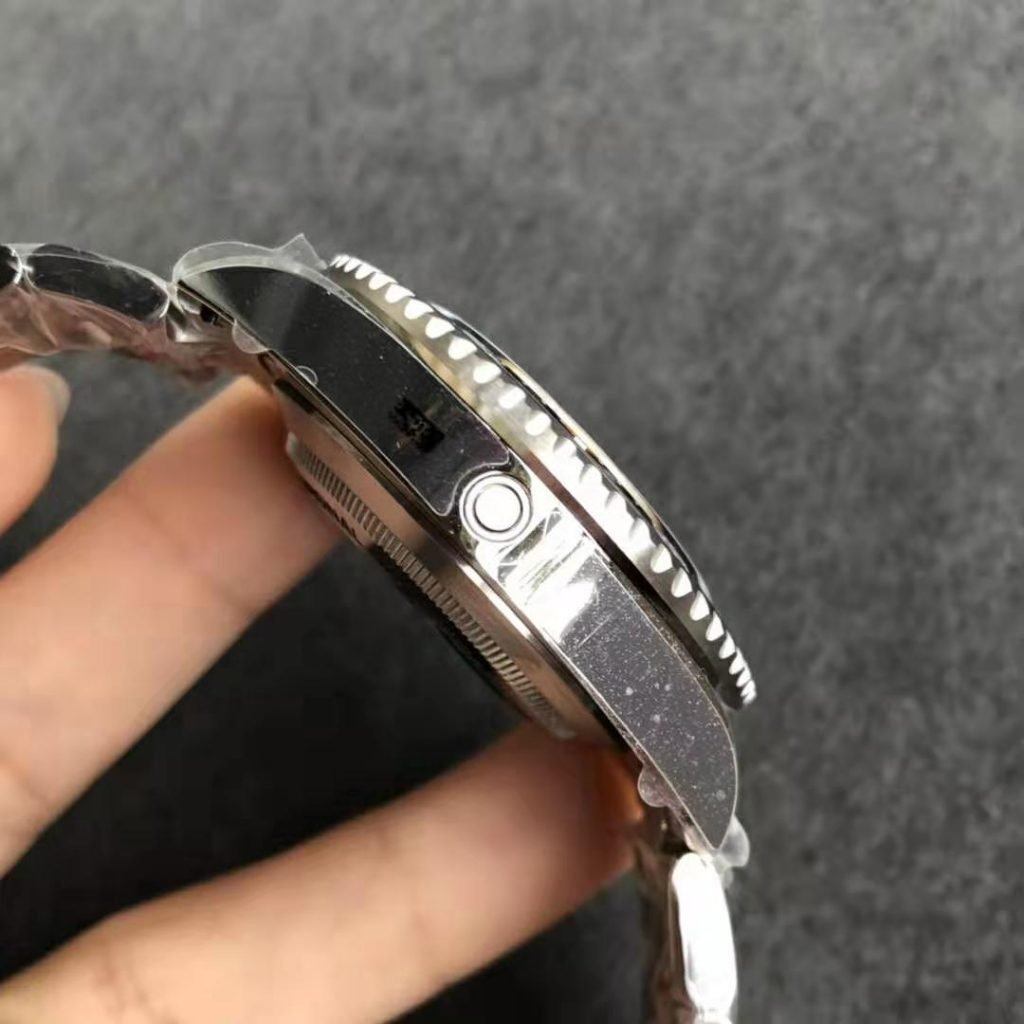 Sea-Dweller 126600 Single Red Noob VS ARF – Susan Reviews on Replica Watches 4 981c75062c3546048b9b7125e012fc31 Super Clone Watch,Clean Factory Watch