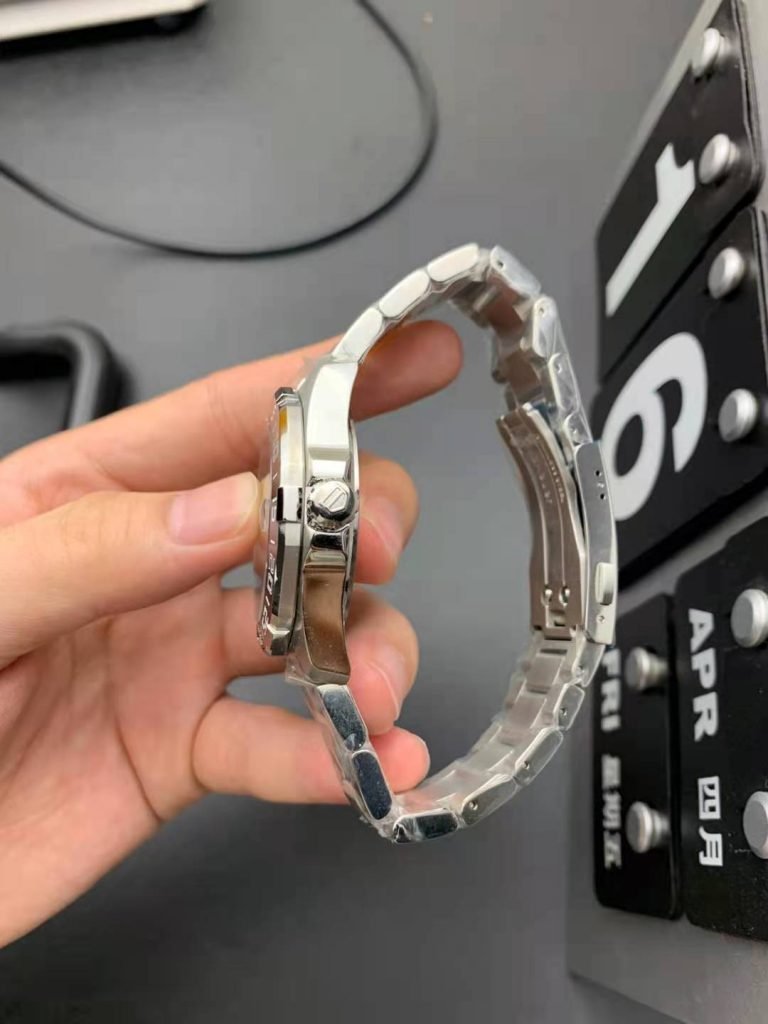 Replica Tag Heuer Aquaracer Premier League with Original Movement – Susan Reviews on Replica Watches 4 a2e53a79e3c8473fbca6e5375b822664 Super Clone Watch,Clean Factory Watch