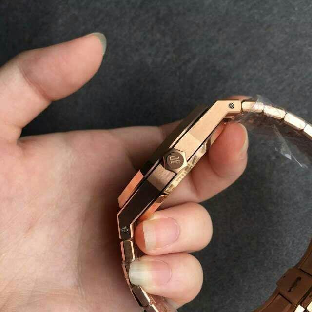 Replica Audemars Piguet Royal Oak 15400 Rose Gold Blue Dial Watch Review – Susan Reviews on Replica Watches 6 a68e1190f3b64e659aedb1e8e2f15eed Super Clone Watch,Clean Factory Watch