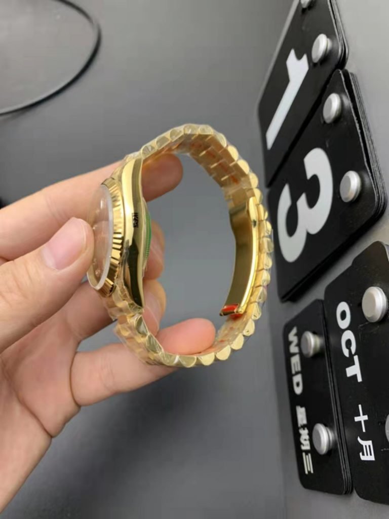 EW Factory Replica Rolex Day-Date 36mm Yellow Gold with Green Dial – Susan Reviews on Replica Watches 4 ad0742d6dca74c60bc9f6d0bc8764081 Super Clone Watch,Clean Factory Watch