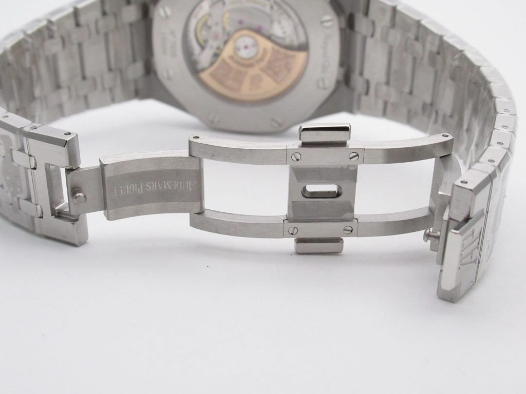 Top Ten Replica Watches for Beginners – Susan Reviews on Replica Watches 7 bdd8ec0cf2cd4d76a7f8511daea935e5 Super Clone Watch,Clean Factory Watch