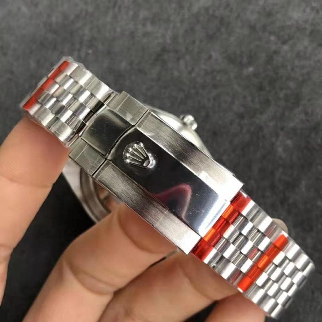 Top Ten Replica Watches for Beginners – Susan Reviews on Replica Watches 14 c4ae988b19774f589eb8a2d11bbc3607 Super Clone Watch,Clean Factory Watch