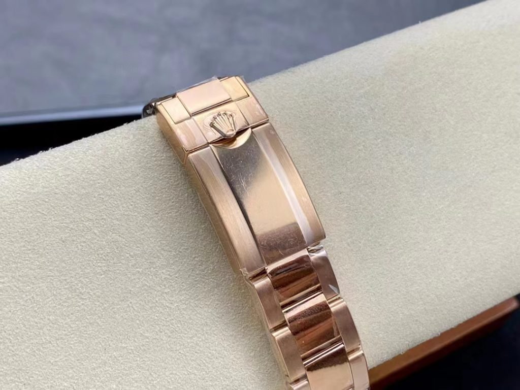 d6d8c5ea87f241338dd6dae305a0472d Super Clone Watch,Clean Factory Watch