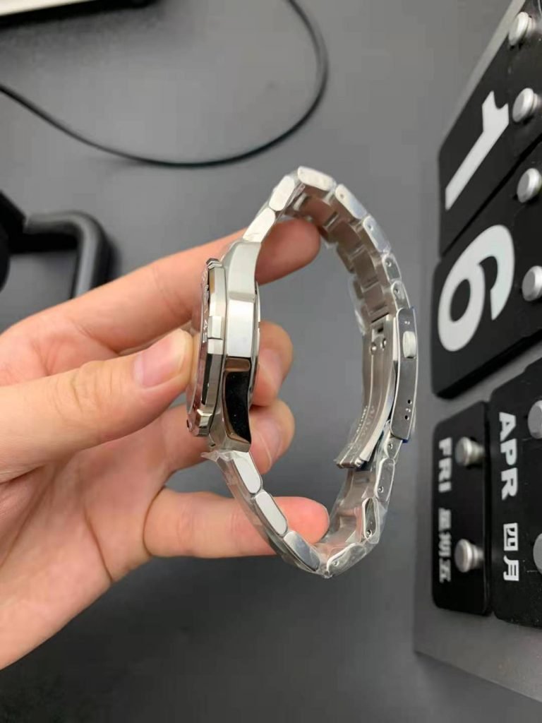 Replica Tag Heuer Aquaracer Premier League with Original Movement – Susan Reviews on Replica Watches 5 d6db9e3cba9c4151a75d7a52acbba872 Super Clone Watch,Clean Factory Watch