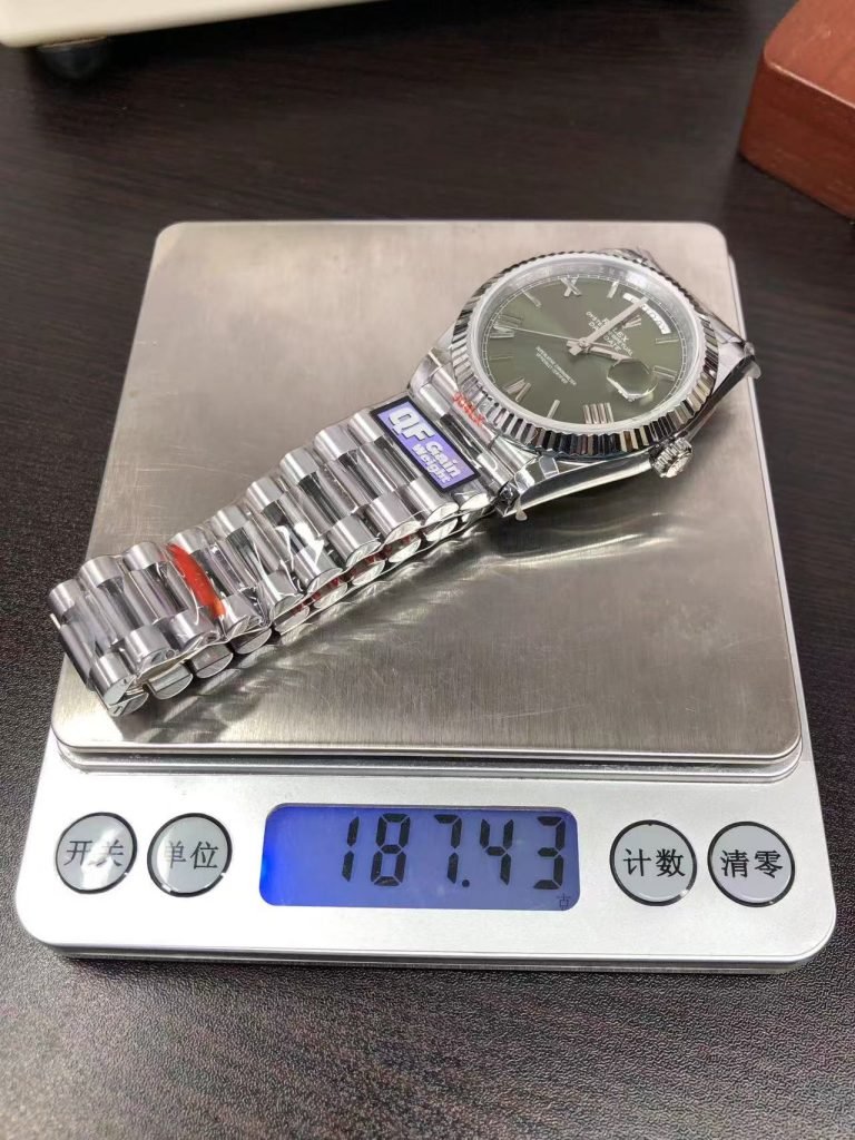 e98aa2f4deed4b588952ab1480e4184a Super Clone Watch,Clean Factory Watch