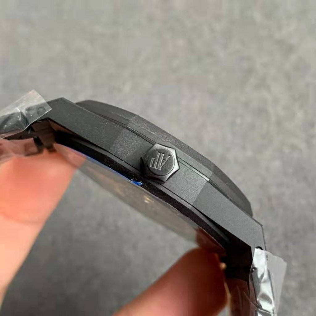 Black King Kong – ZF Audemars Piguet Royal Oak 15500 DLC – Susan Reviews on Replica Watches 5 edaa2d3a3f0644b998194bb6645e8d6a Super Clone Watch,Clean Factory Watch