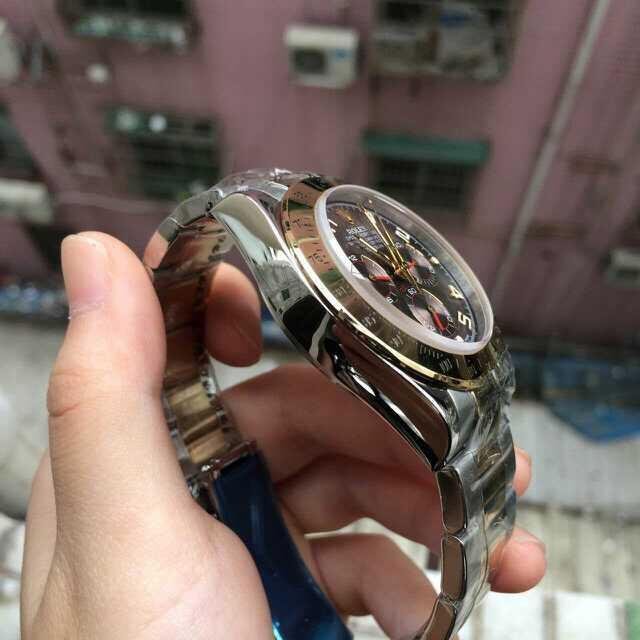 Replica Rolex Daytona 116518 Two Tone Watch From J12 Factory – Susan Reviews on Replica Watches 4 f347c6f31d344e55ae197f241b181fc7 Super Clone Watch,Clean Factory Watch